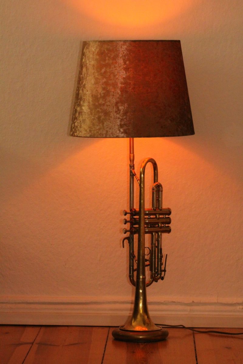 Trompetenlampe Stehlampe Gold LED (RGB) + Fernbedienung Orange