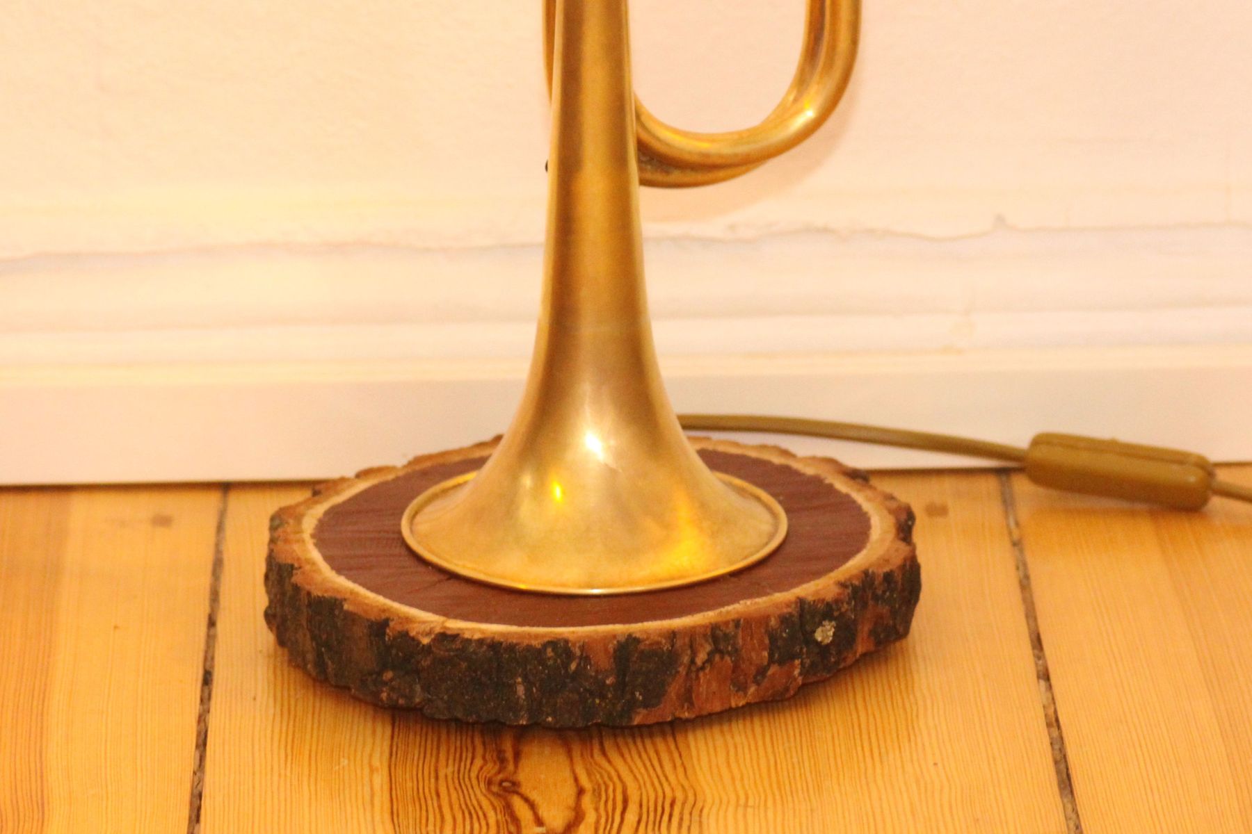 Trumpet Lamp Horn Lamp Wooden Slice Brown Gold Handwork LED RGB Remote Control 34A