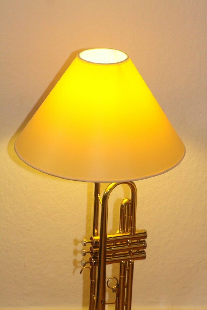 Trompetenlampe Stehlampe Gold Beige Vintage Handarbeit Lampenschirm AN 37