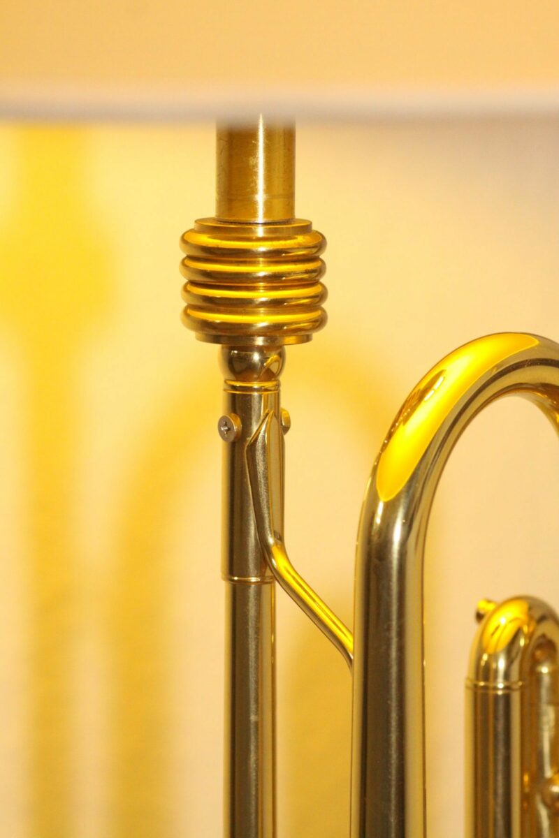 Trompetenlampe Stehlampe Gold Beige Vintage Handarbeit Hals 37