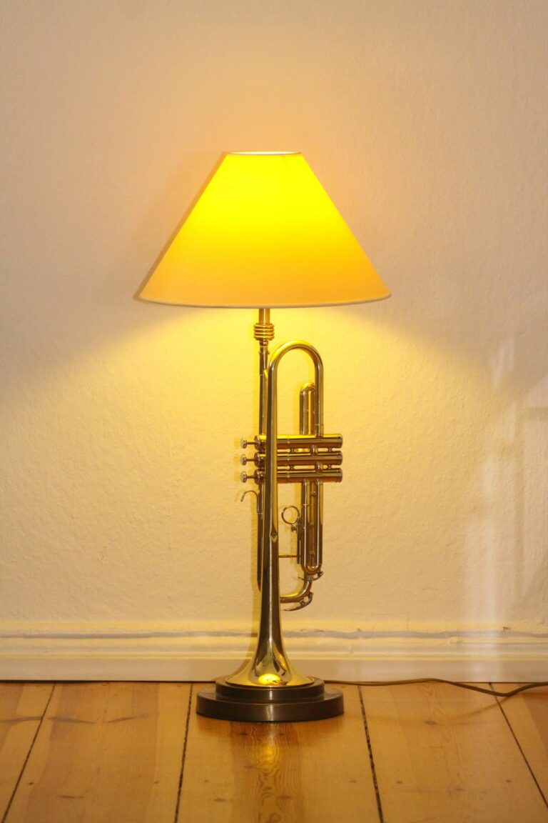Trumpet lamp floor lamp gold beige brown vintage handmade 37_01