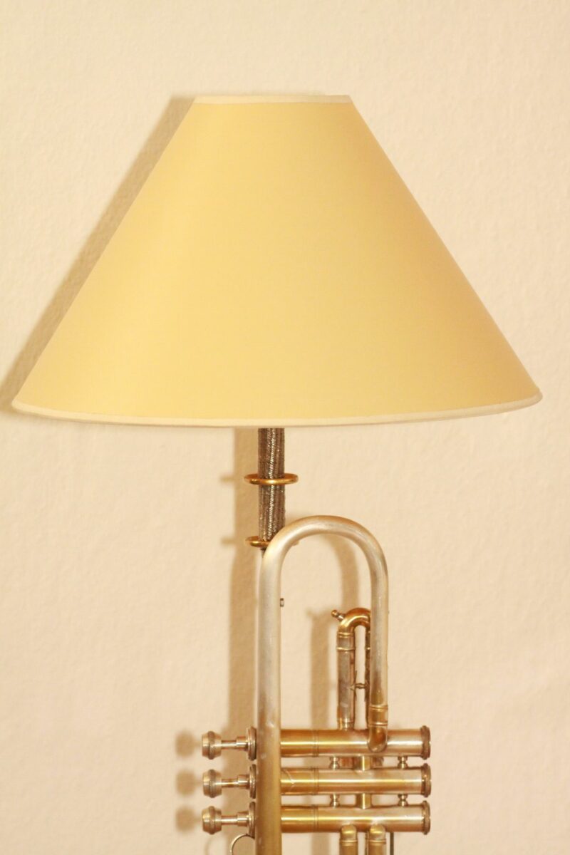 Trompetenlampe Stehlampe Gold-Silber Beige Vintage Handarbeit 40A