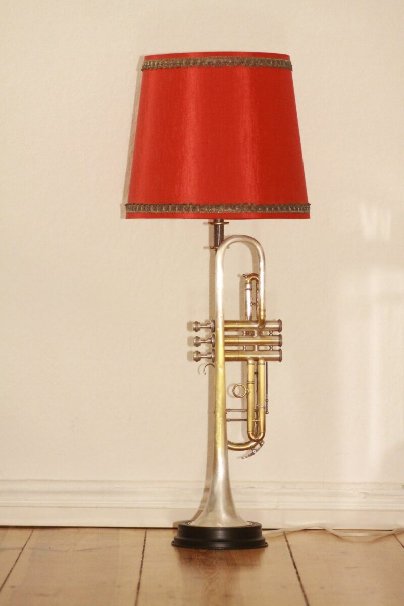 Trompetenlampe Stehlampe Gold-Silber Rot Vintage Handarbeit 40B
