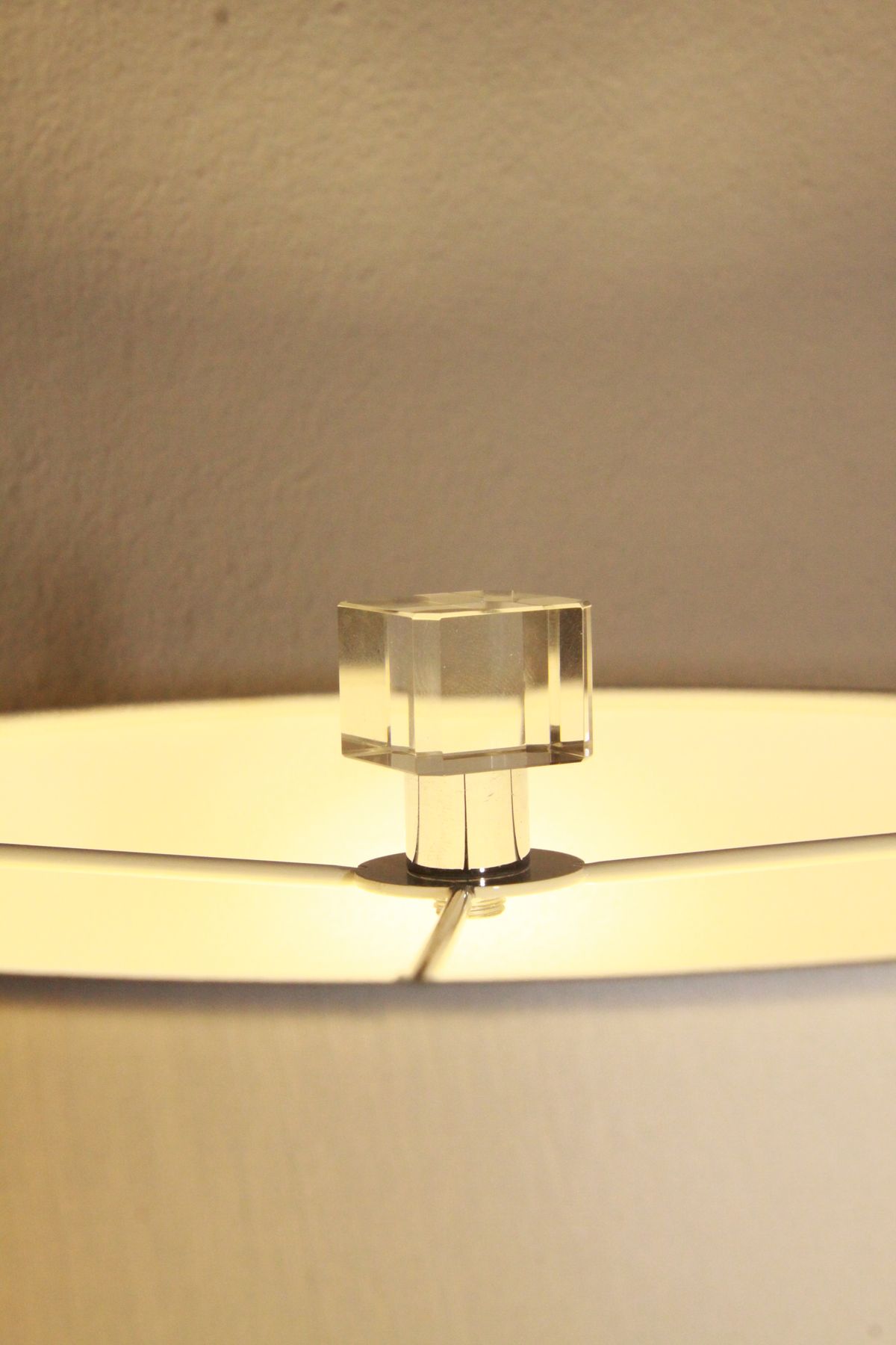 Trompetenlampe Stehlampe Beige Silber Schwarz Design Unikat