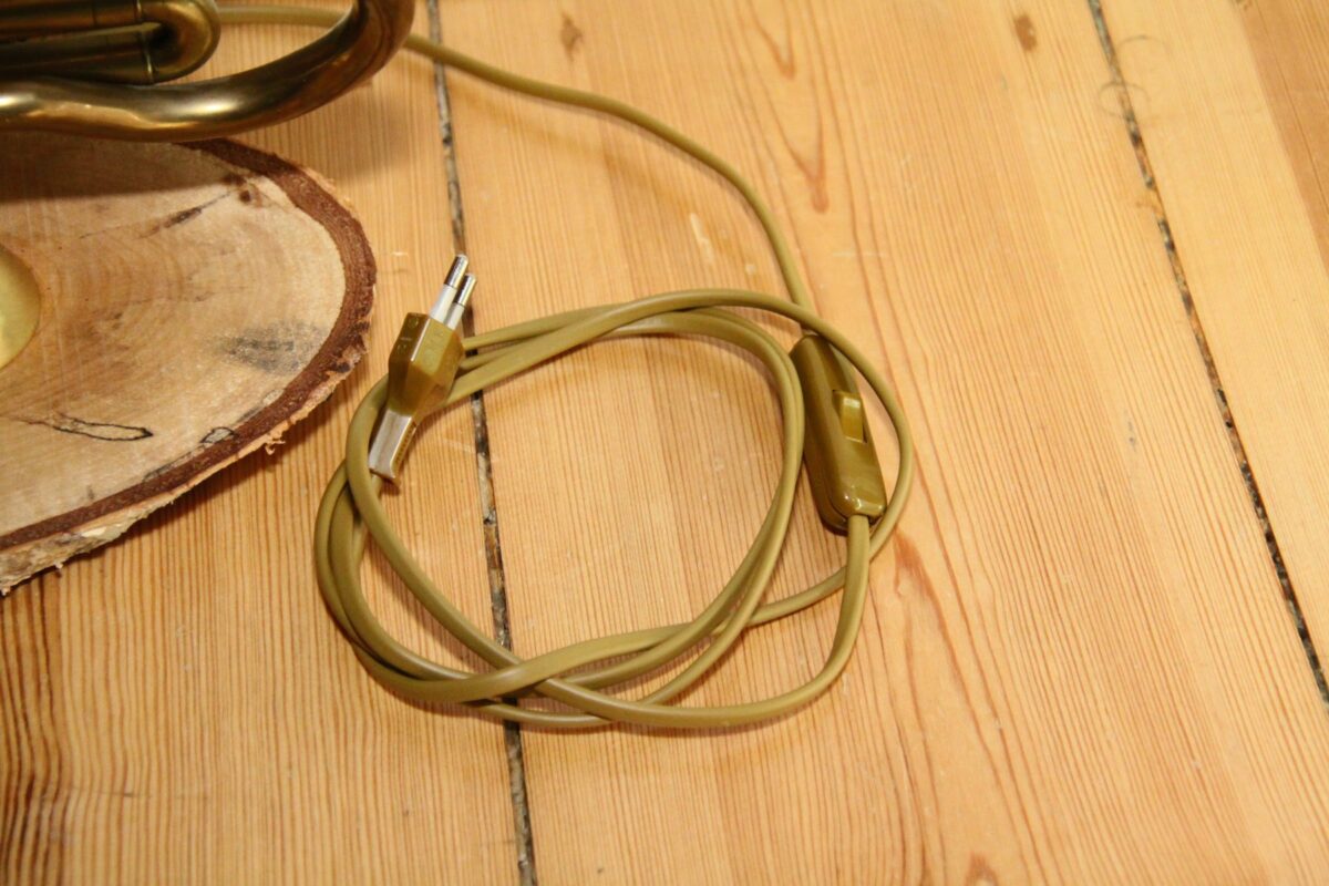 Trompetenlampe Stehlampe Messing Holz Gold Beige Vintage Handarbeit Kabel 1.7m