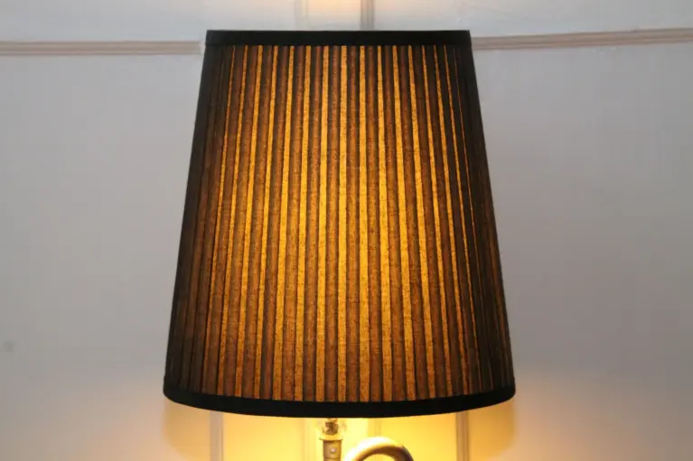 Trompetenlampe Stehlampe Silber Schwarz Nachhaltig Unikat