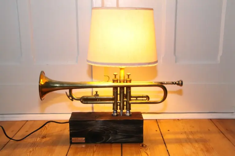 Trompetenlampe Stehlampe Holzbalken Massiv Retro Vintage