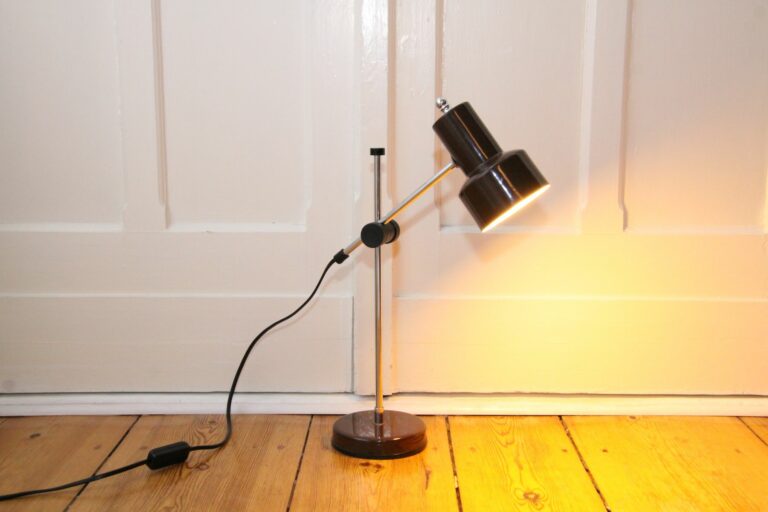 VENETA LUMI Italy Schreibtischlampe Tischlampe Industriedesign 80er Jahre