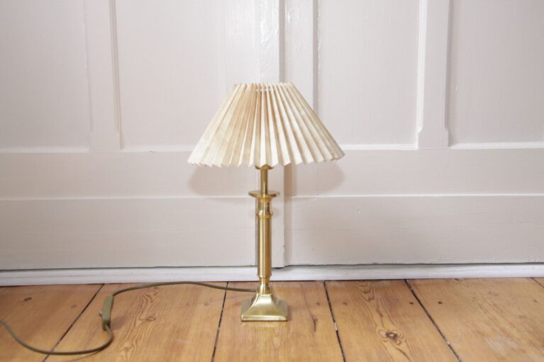 Tischlampe Tischleuchte Messing Beige 90er Jahre Retro