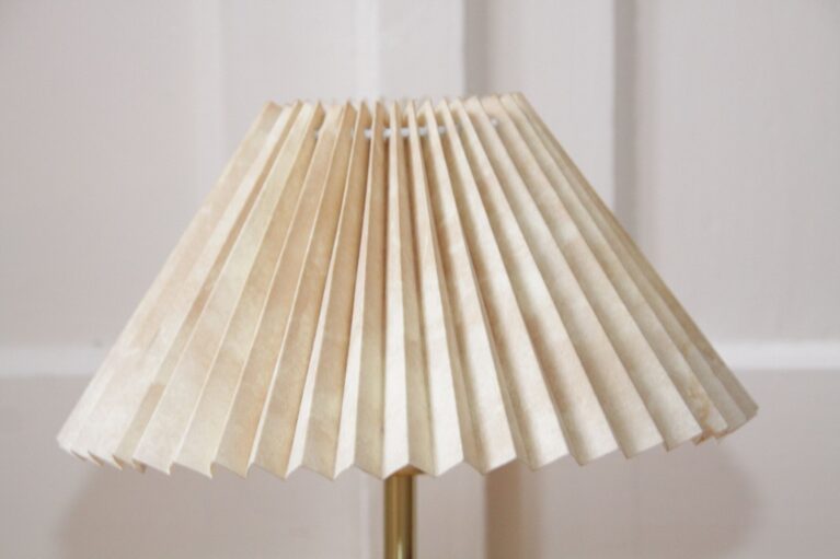 Tischlampe Tischleuchte Messing Beige 90er Jahre Retro