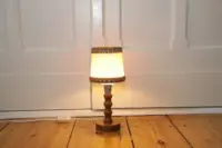 Tischleuchte Tischlampe Holz Kunstleder 27cm 80er Jahre Vintage