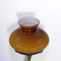 Petroleumlampe Glasschirm Opalglas Messing 1970er J Vintage