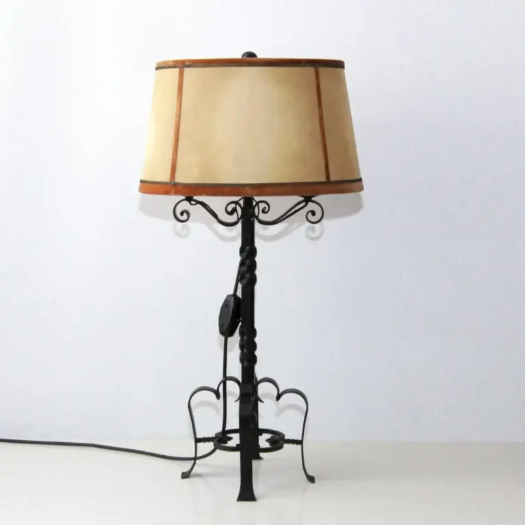 Lampe Beistelllampe Eisen Kunstleder 73cm Vintage