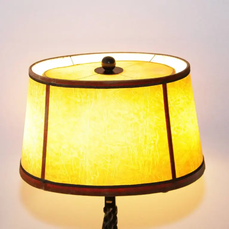 Lampe Beistelllampe Eisen Kunstleder 73cm Vintage