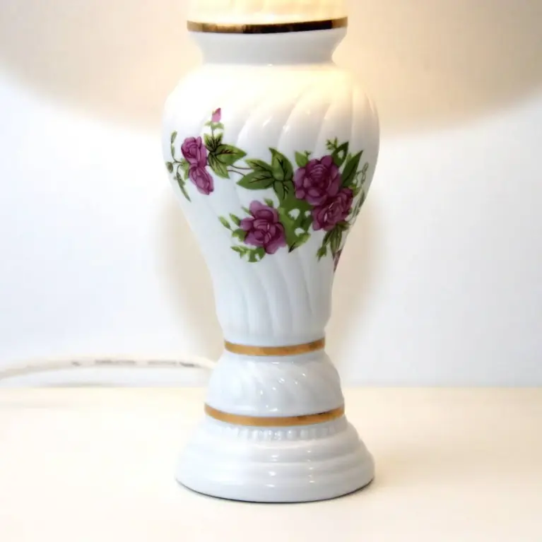 Tischlampe Porzellan Handbemalt 1980er Jahre Vintage