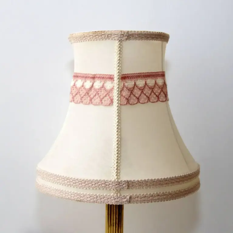 Tischlampe Messing Stoffbordüre 41cm 70er J Vintage