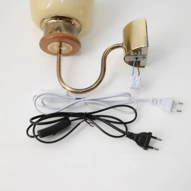 Wandlampe Messing Glasschirm 80er Jahre Vintage