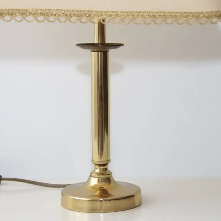 Tischlampe Messing Stoffbordüre 43cm 90er J Vintage