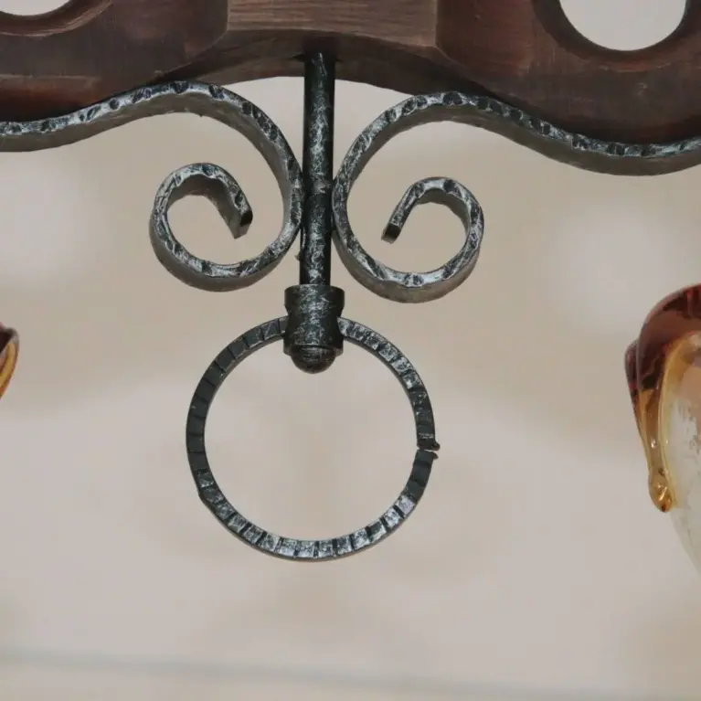 Vintage Deckenlampe mit 2 Glasschirmen – rustikal & dekorativ