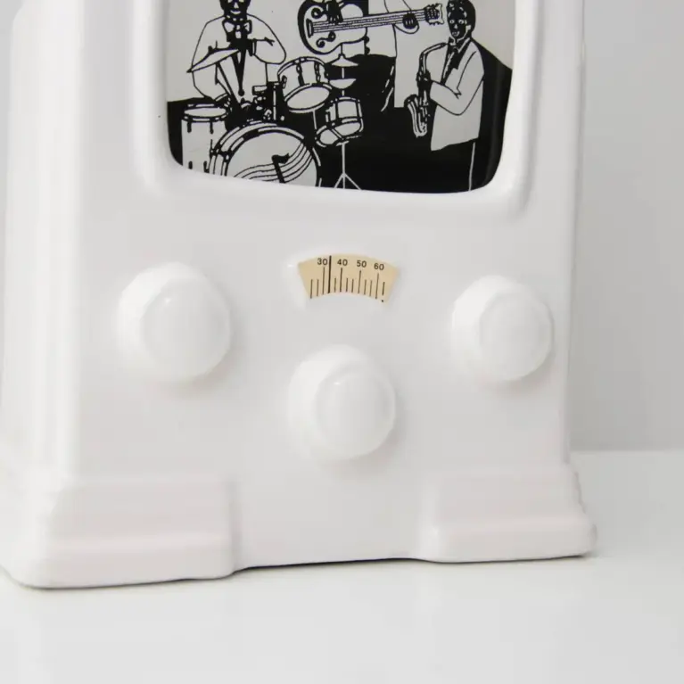 Porzellan Tischlampe Radio-Design „New Orleans“ – dekorative Vintage Leuchte