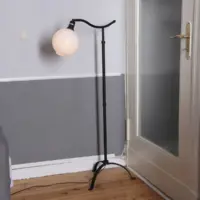 Vintage Stehlampe weißer Kugelglasschirm höhenverstellbar