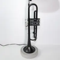 Trompetenlampe Stehlampe Schwarz Glasschirm Unikat