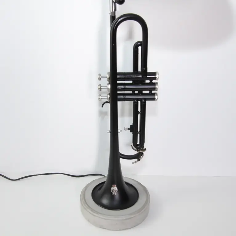 Trompetenlampe Stehlampe Schwarz Glasschirm Unikat