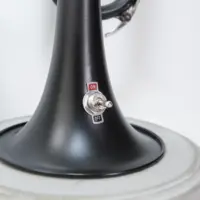 Trompetenlampe Stehlampe Schwarz Glasschirm Unikat