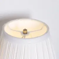 Handgemachte Taschentrompeten-Lampe mit Betonsockel