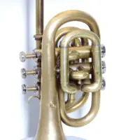Handgemachte Taschentrompeten-Lampe mit Betonsockel